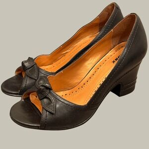 Bronx Black Leather Peep Toe Block Heel Pump Knotted Bow EU 36 Preppy Minimalist